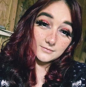 Meet your Posher, Melanie